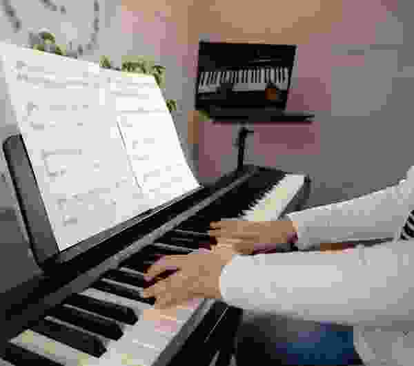 Oxhar Business School